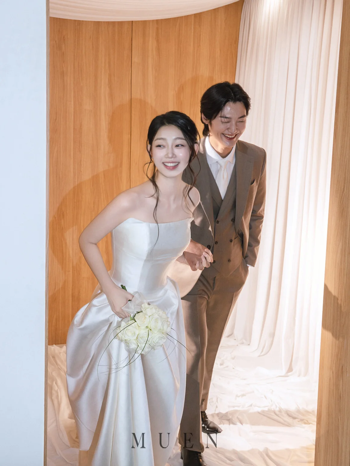 두 사람의 표지 사진